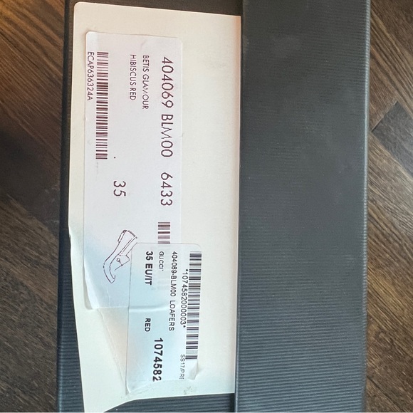 Gucci Jordan loafer size 5 in red - Picture 7 of 9